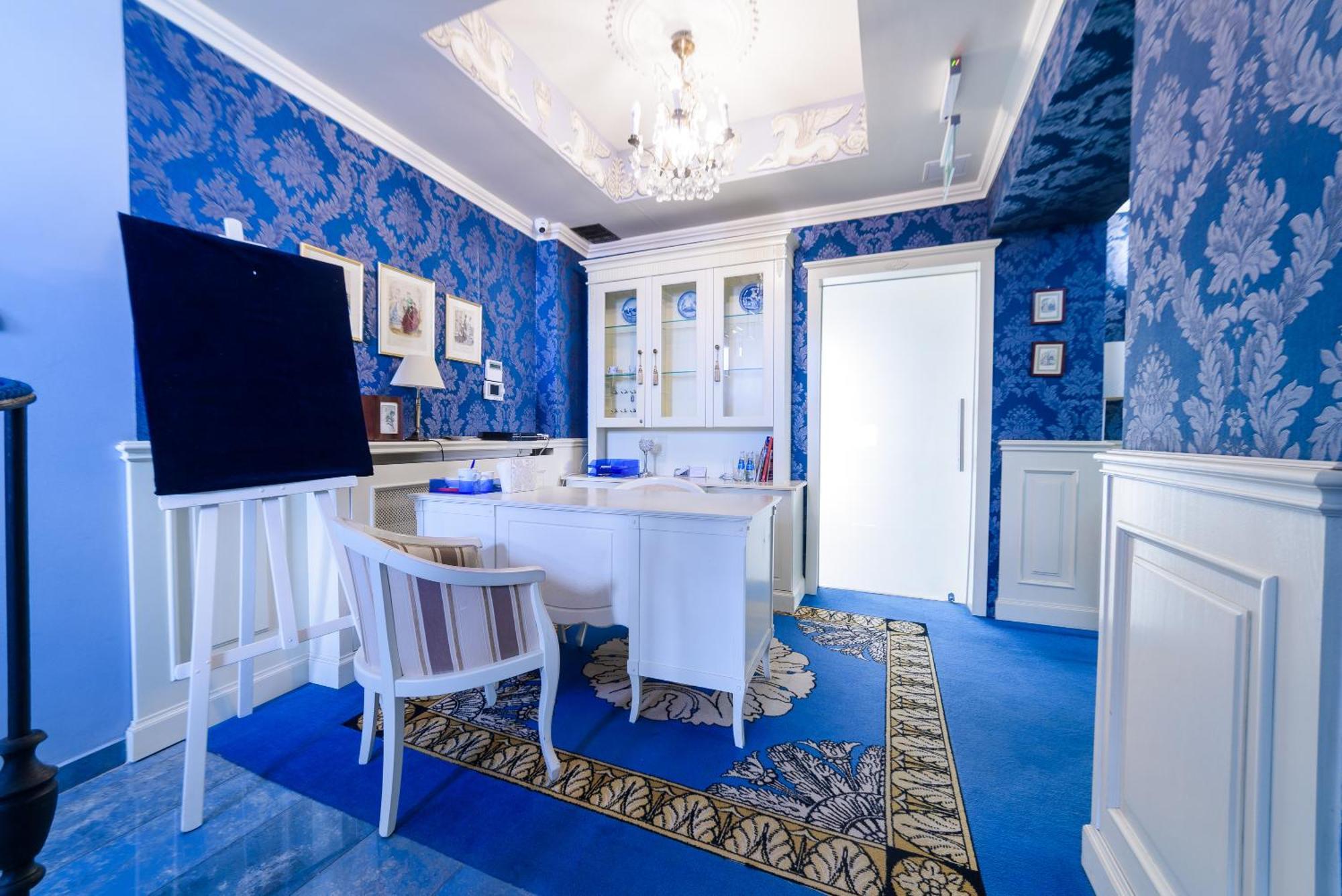 Hotel Ambasadorski 3*
