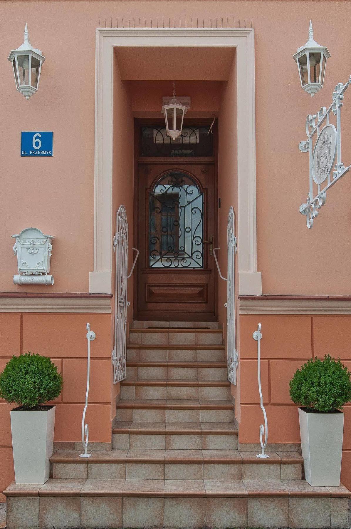 Hotel Ambasadorski 3*